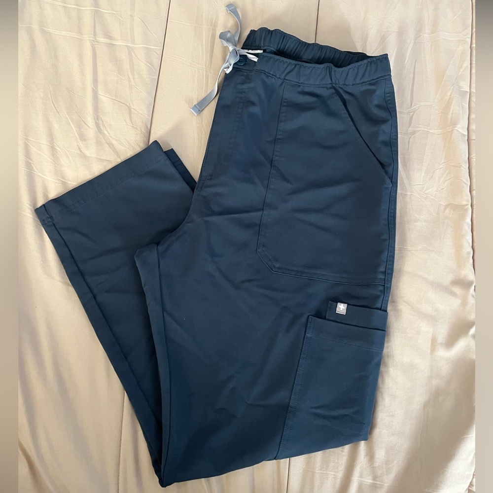 Slim Cairo Cargo Scrub Pants